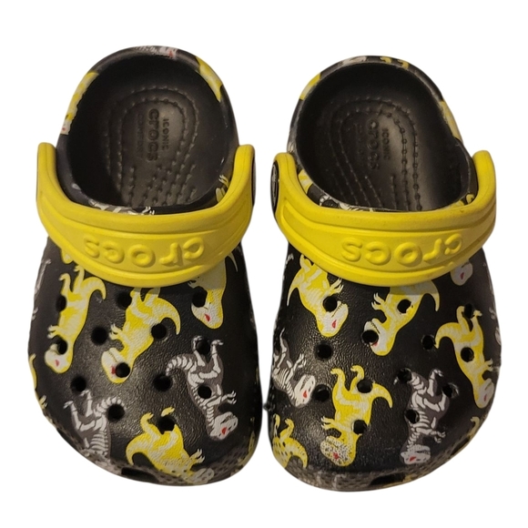 CROCS Kids' Black and Yellow Dino Water Shoes - Picture 1 of 2